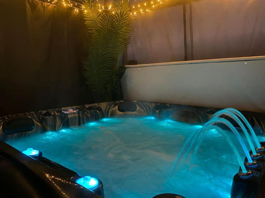 Secret Gem 1 Bed Garden Flat Private Luxury Hot Tub Bournemouth Exterior foto